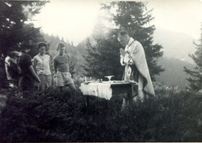 Père Raymond – Jeune prêtre à Saint Ferjeux