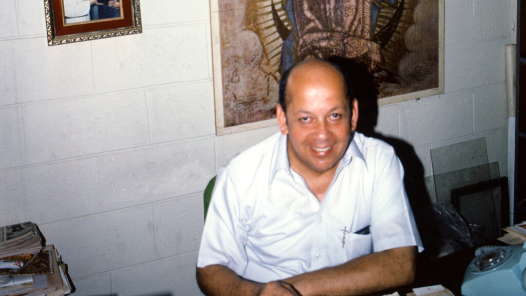 Père Hugo Velasquez
